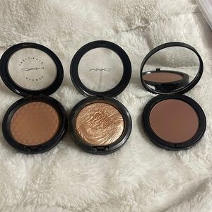 Mac Highlighter and Bobby brown bronzing powder
